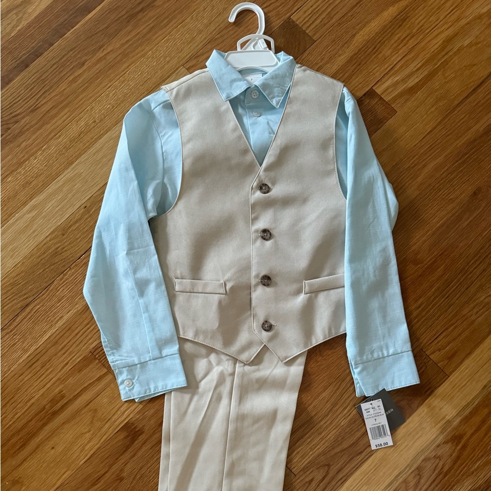 Boys Van Heusen Suit